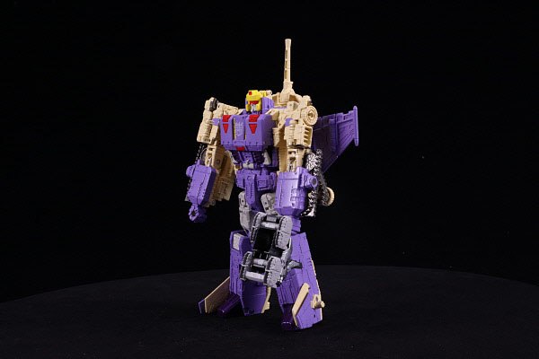 January Legends Series Official Photos   LG58 Clone Bots, LG59 Blitzwing, LG60 Overlord 067 (67 of 121)